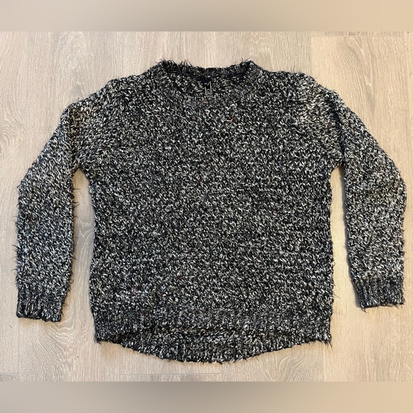 🦚 Cozy long sleeve sweater 🦚 - Picture 2 of 5